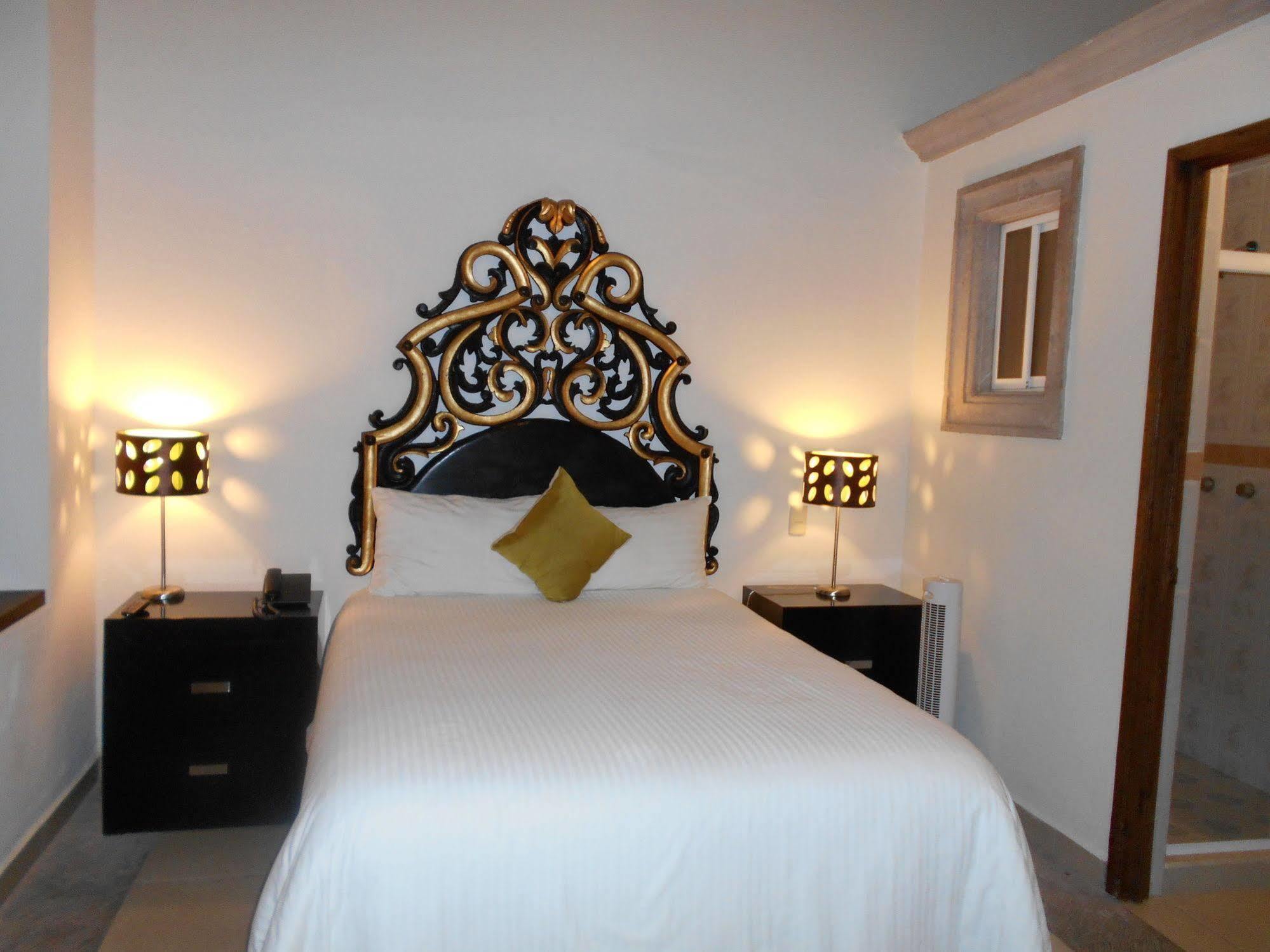 Hotel Expres By Hosting House Morelia Dış mekan fotoğraf