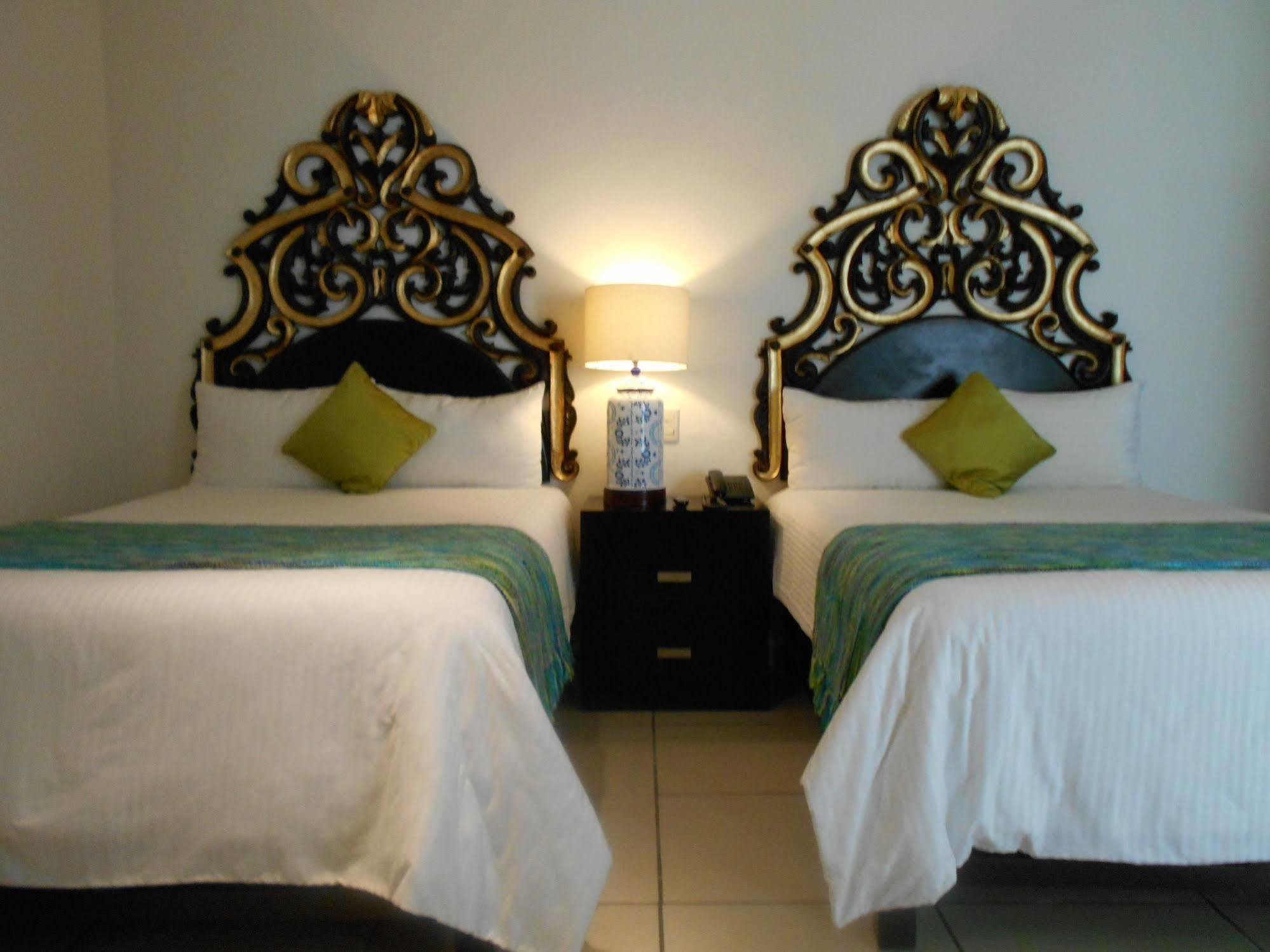 Hotel Expres By Hosting House Morelia Dış mekan fotoğraf