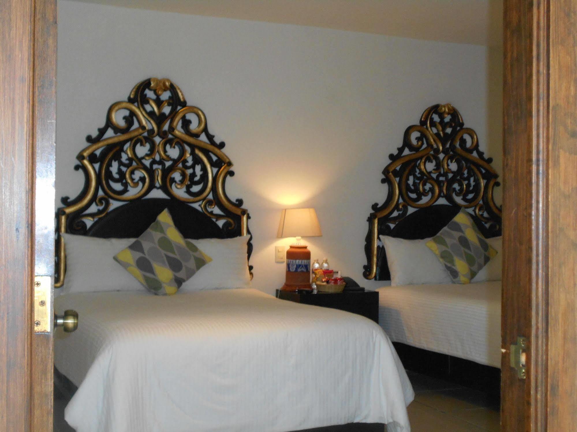 Hotel Expres By Hosting House Morelia Dış mekan fotoğraf