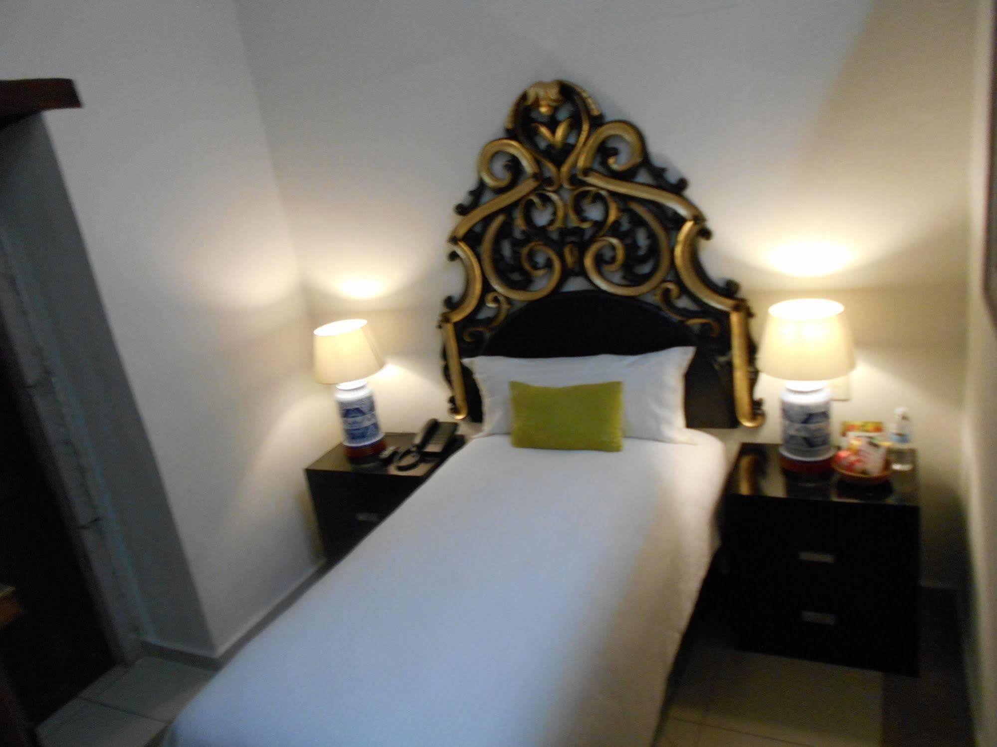 Hotel Expres By Hosting House Morelia Dış mekan fotoğraf